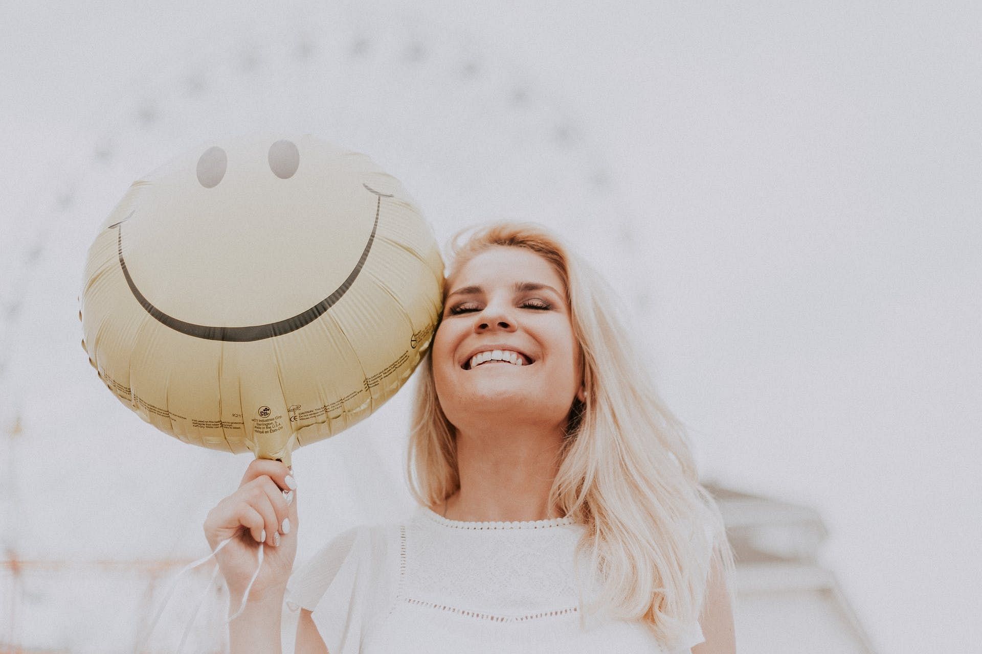 Positive affirmation (Image via Pexels/Julia Avamotive)